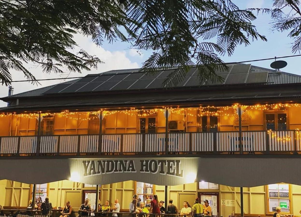Yandina Hotel Екстер'єр фото