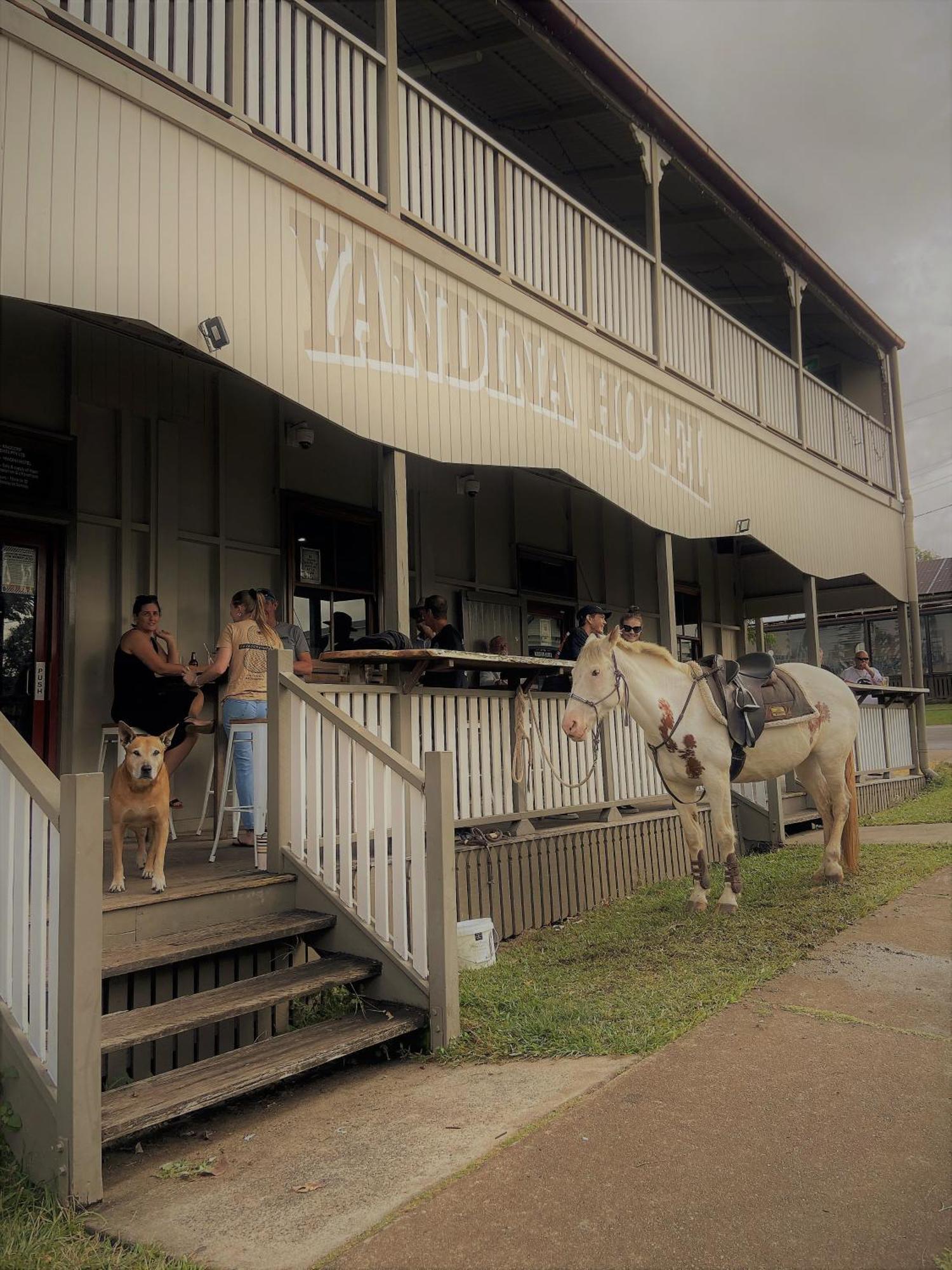 Yandina Hotel Екстер'єр фото
